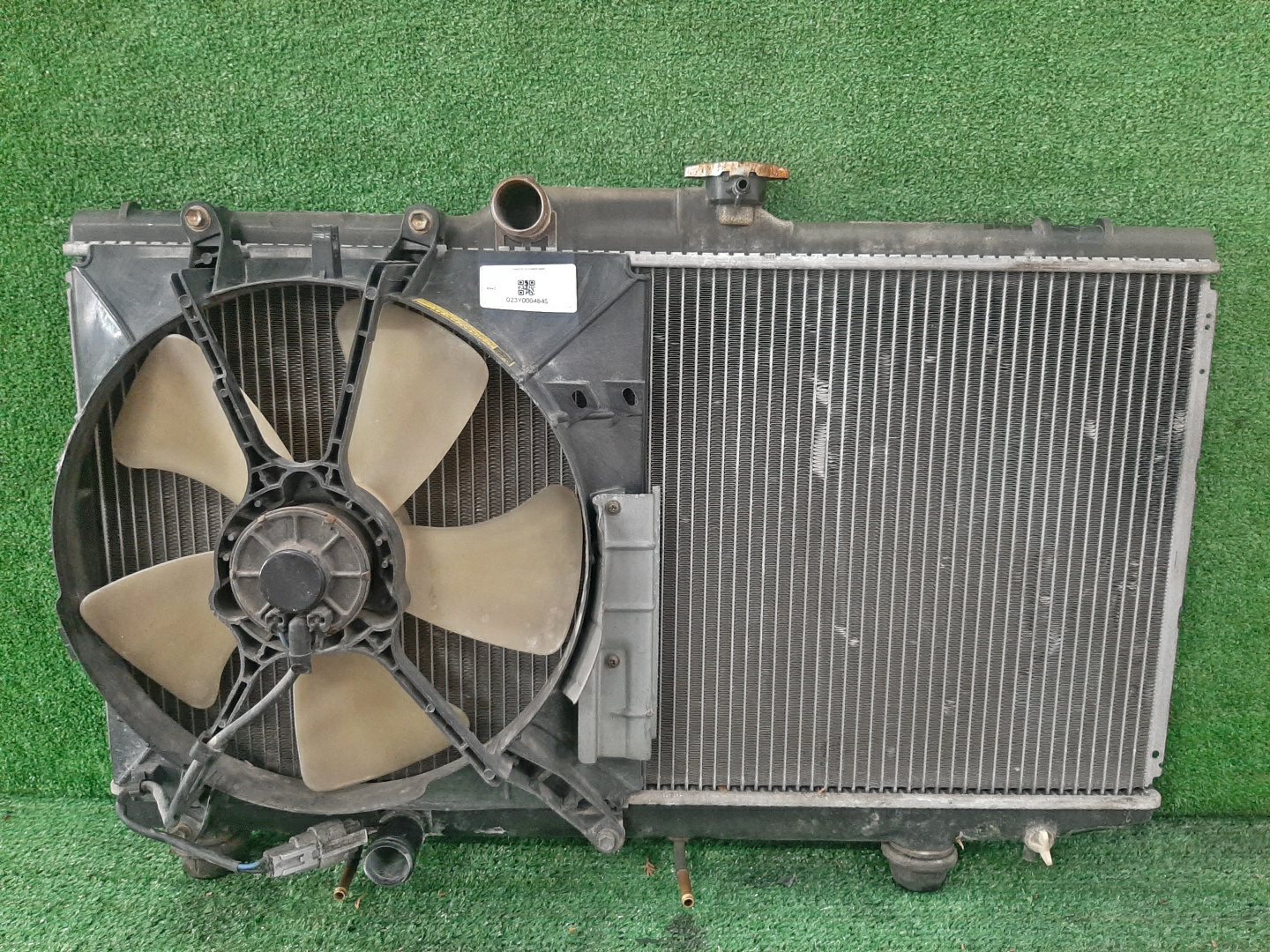 Радиатор основной TOYOTA COROLLA AE111 4A-FE 4845 1 ракурс