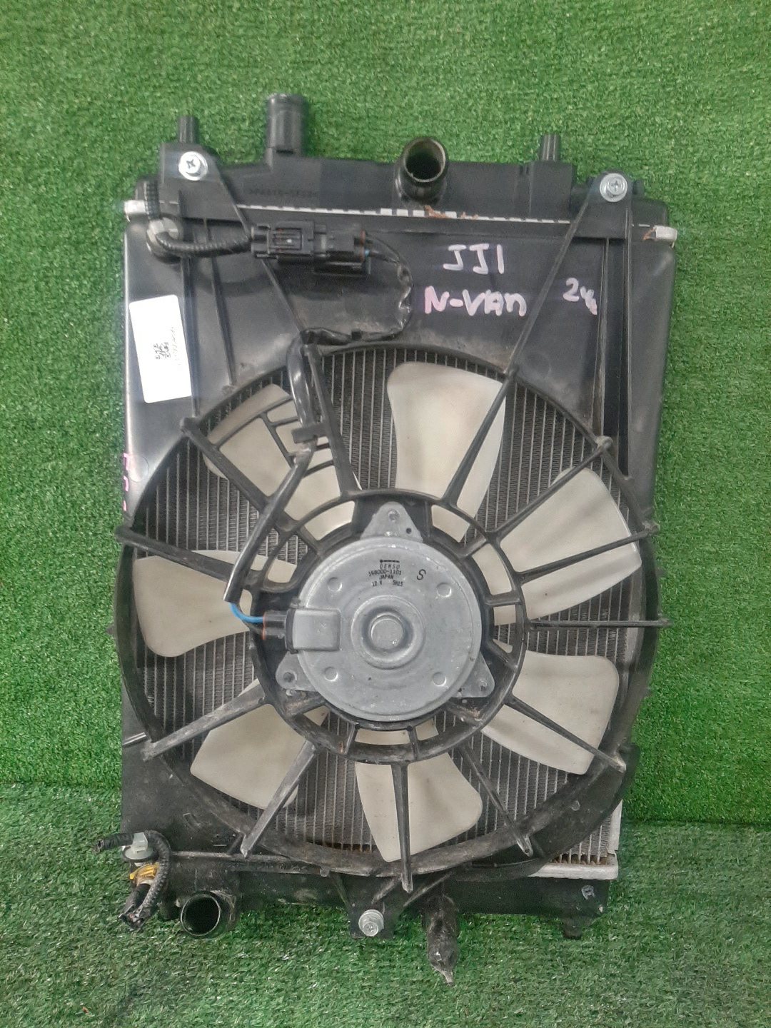Радиатор основной HONDA N-VAN, N-BOX JJ1, JJ2, JF3, JF4 S07B 4899 1 ракурс