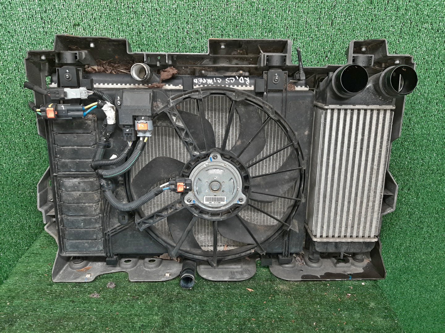 Радиатор основной CITROEN C5 RD 4951 2 ракурс