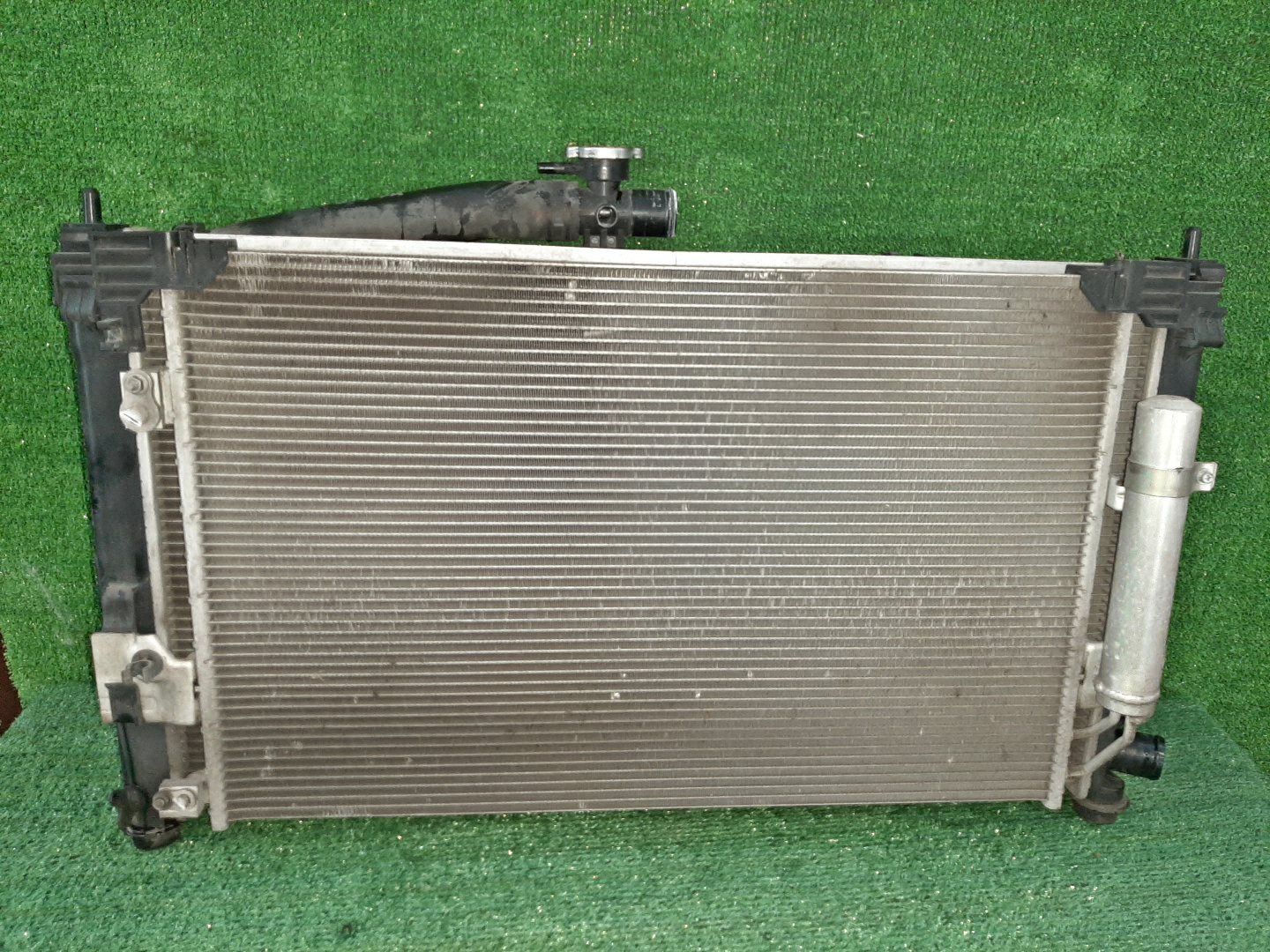 Радиатор основной MITSUBISHI LANCER, GALANT FORTIS CY4A, CY2A, CY3A, CY6A, CX6A, CX4A, CX3A 4B11 4982 2 ракурс