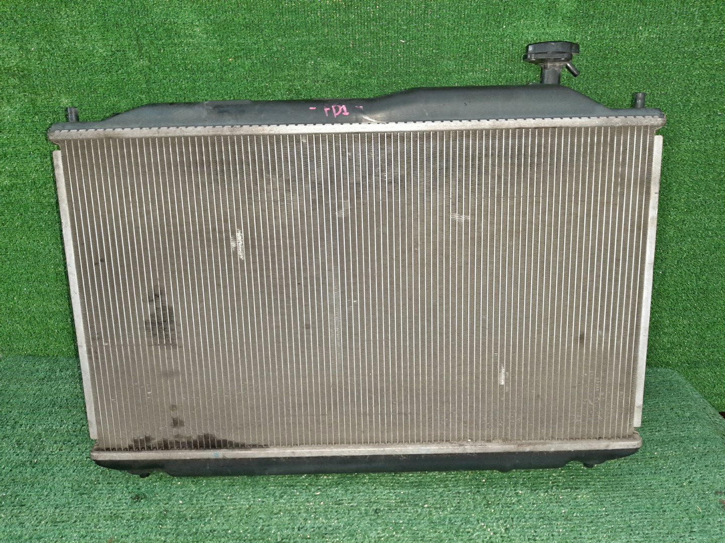 Радиатор основной HONDA CIVIC FD2, FD1, FD3 R18A 4995 2 ракурс