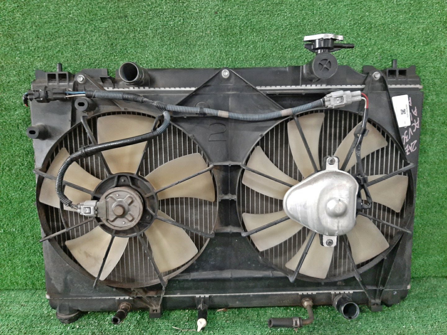 Радиатор основной TOYOTA CAMRY, ALTIS ACV30, ACV35, ACV30N, ACV35N 2AZ-FE 5058 1 ракурс Радиатор основной TOYOTA CAMRY, ALTIS ACV30, ACV35, ACV30N, ACV35N 2AZ-FE 5058 1 ракурс