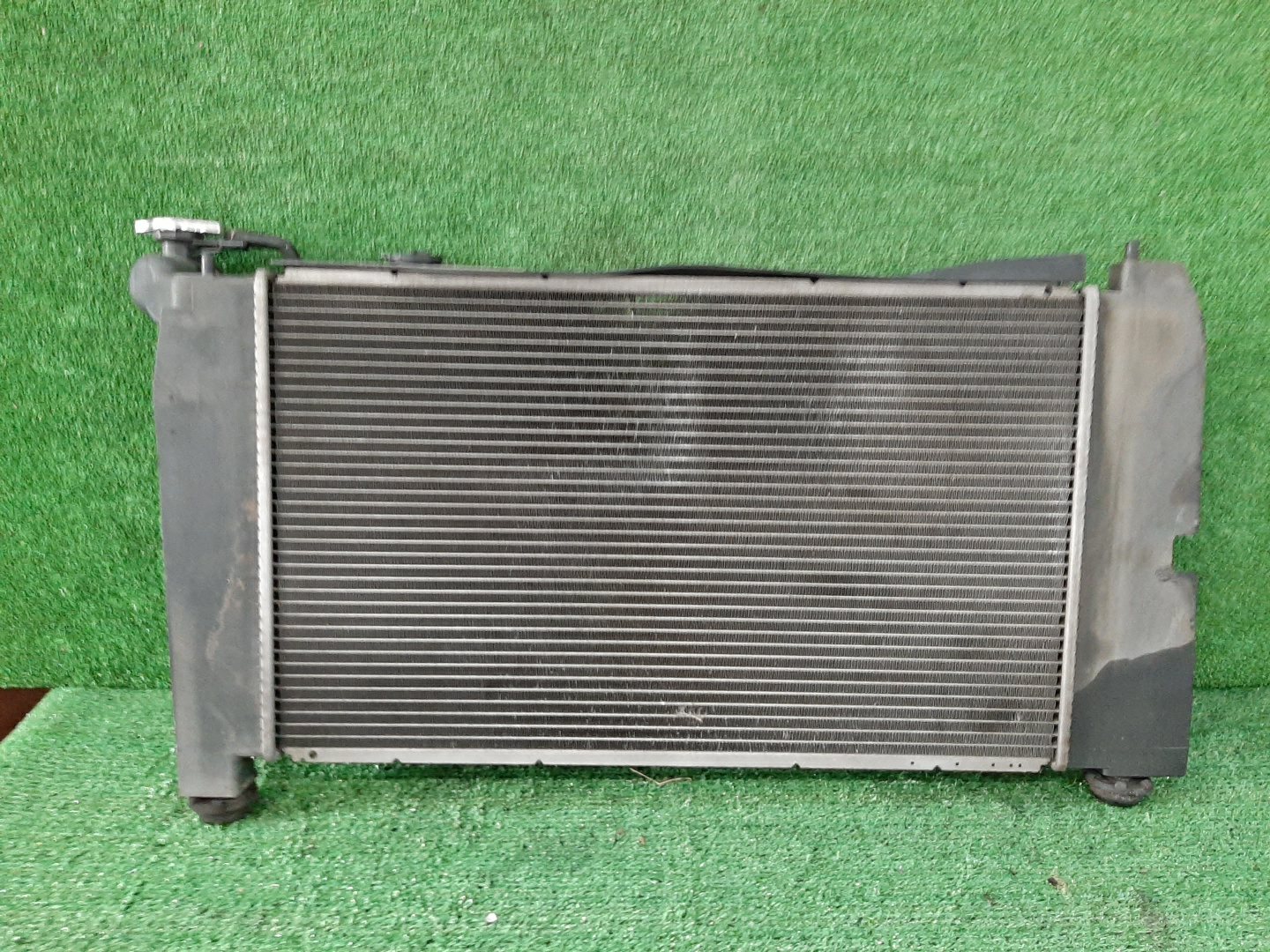 Радиатор основной TOYOTA COROLLA, COROLLA SPACIO, COROLLA FIELDER, ALLEX, COROLLA RUNX, WILL VS NZE121, NZE124, NZE121N, NZE121G, NZE124G, ZZE124, ZZE127, ZZE129, ZZE128 1NZ-FE, 1ZZ-FE, 2ZZ-GE 5065 2 ракурс