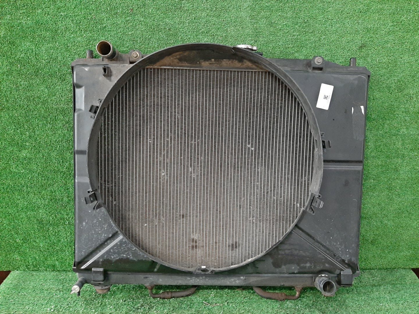 Радиатор основной MITSUBISHI PAJERO V75W 6G74 5072 1 ракурс Радиатор основной MITSUBISHI PAJERO V75W 6G74 5072 1 ракурс