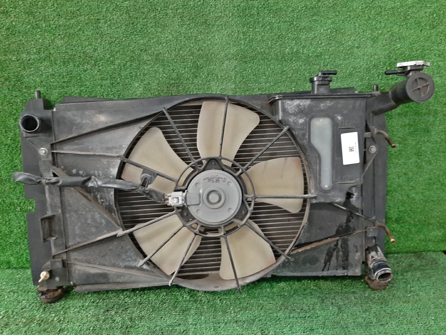 Радиатор основной TOYOTA COROLLA FIELDER, ALLEX, COROLLA RUNX ZZE123G, ZZE124, NZE121, ZZE122, ZZE123, NZE124 2ZZ-GE 5080 1 ракурс