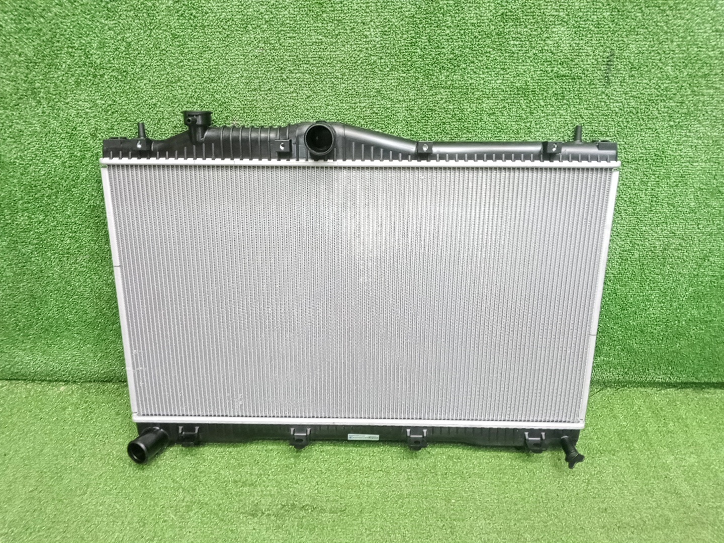 Радиатор основной SUBARU FORESTER SK5 CB18 PL093890 1 ракурс