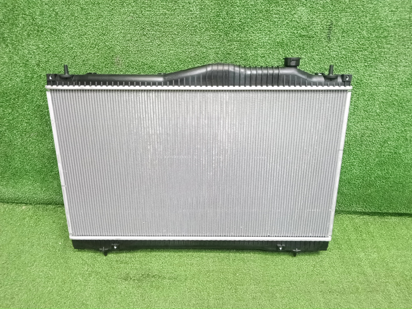Радиатор основной SUBARU FORESTER SK5 CB18 PL093890 2 ракурс