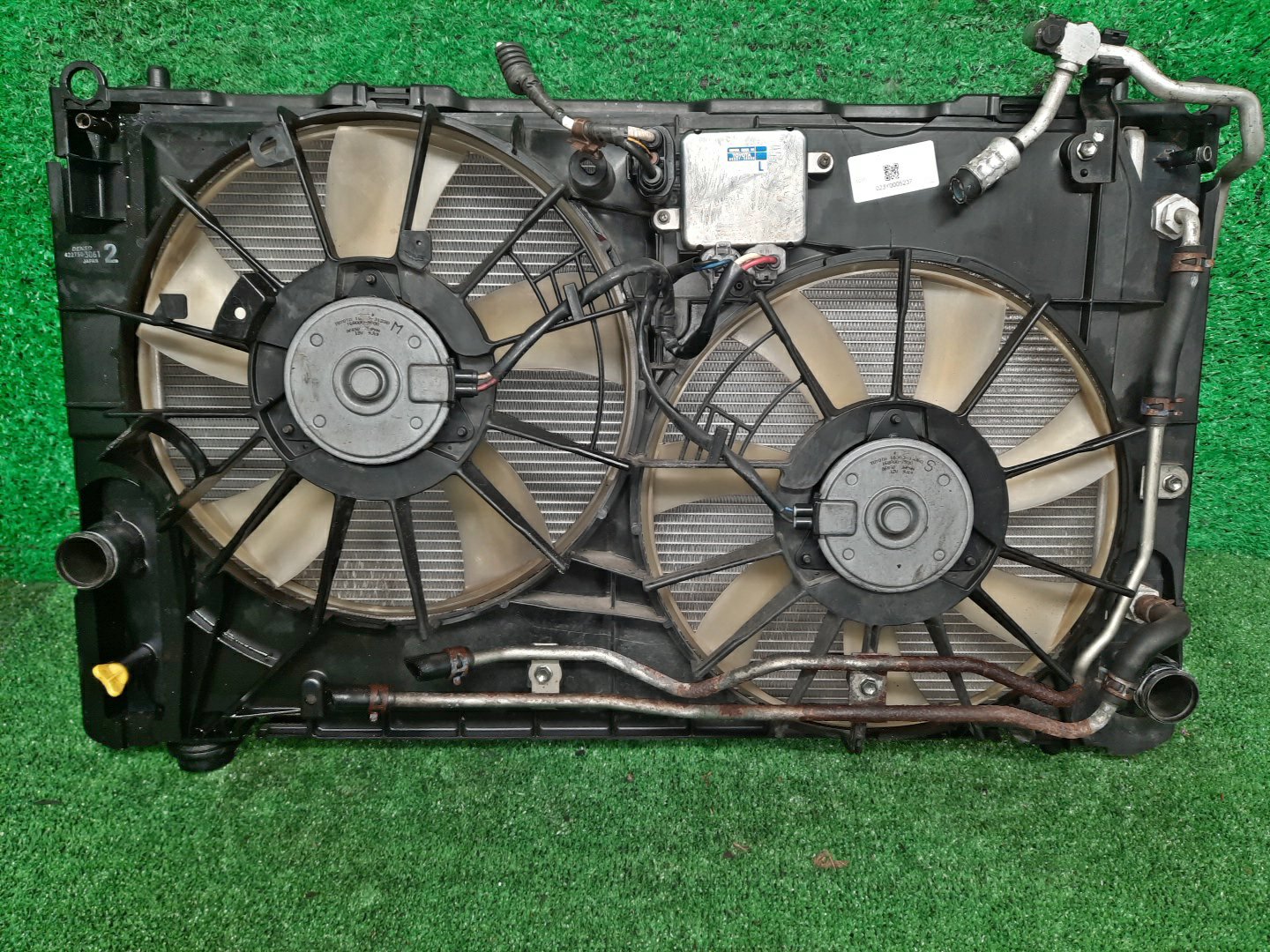 Радиатор основной TOYOTA ESTIMA GSR55W, ACR50W, GSR50W, ACR55W 2GR-FE 5237 1 ракурс