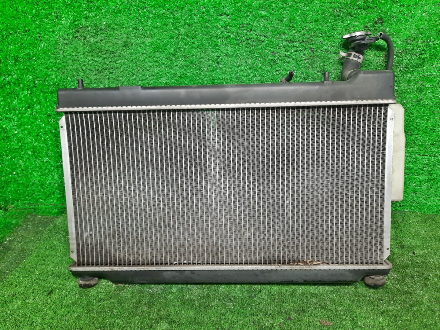 Радиатор основной HONDA FIT, JAZZ GD2, GD3, GD4, GD1 L13A 5252 2 ракурс