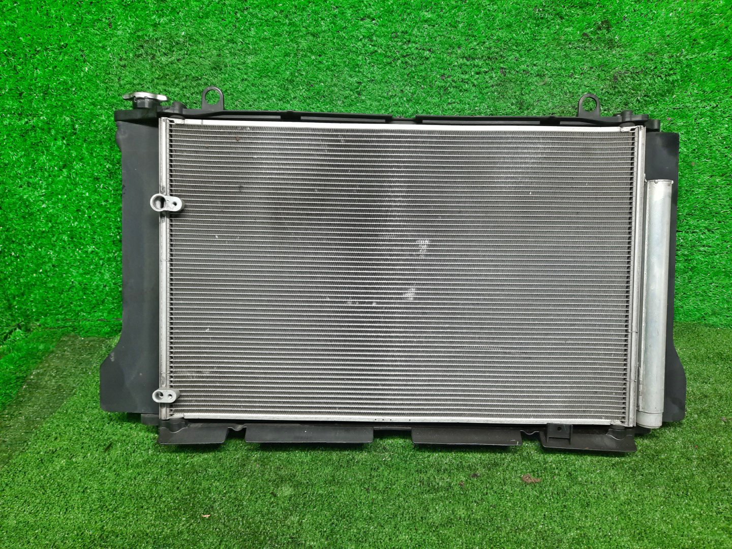 Радиатор основной TOYOTA AXIO, COROLLA FIELDER, COROLLA  AXIO, FIELDER NZE141, NZE144, ZRE142, ZRE144, ZRE144G, ZRE142G, NZE144G, NZE141G 1NZ-FE, 2ZR-FAE, 2ZR-FE 5253 2 ракурс