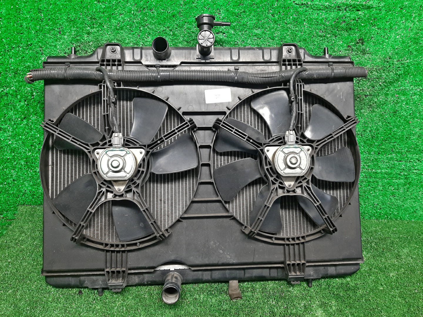 Радиатор основной NISSAN X-TRAIL NT31 MR20DE 5317 1 ракурс