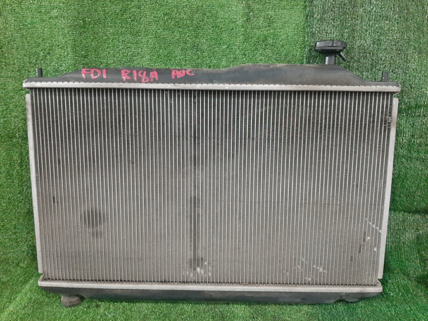 Радиатор основной HONDA CIVIC FD2, FD1, FD3 R18A 5347 2 ракурс