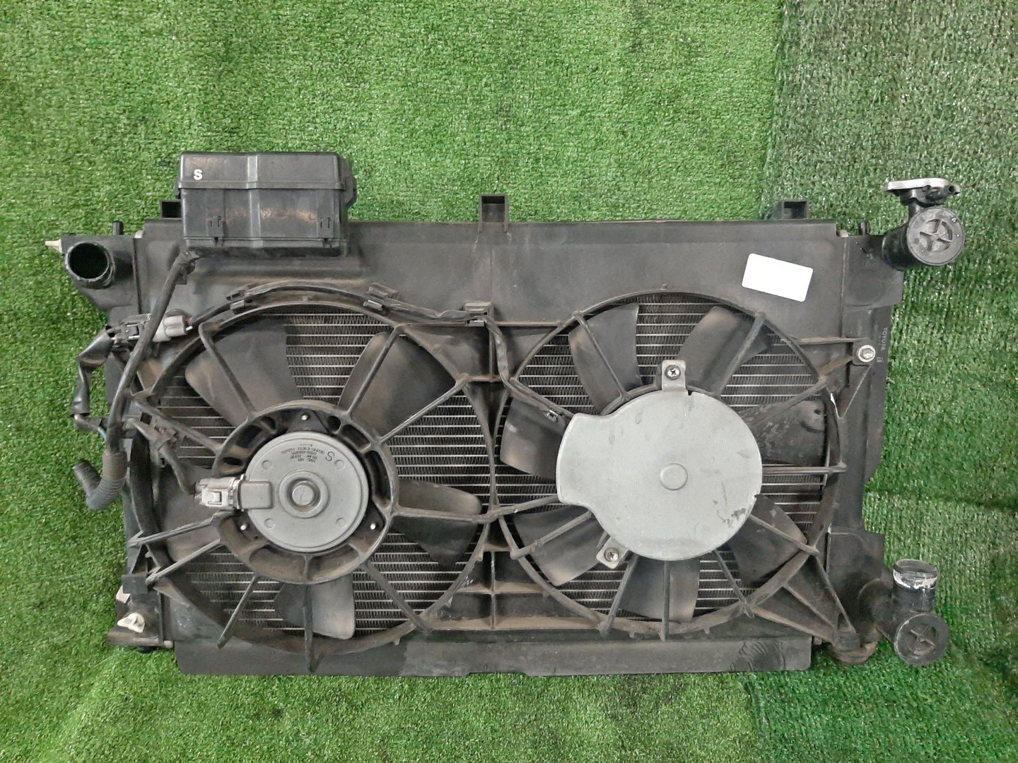 Радиатор основной TOYOTA AVENSIS ZZT251, AZT250, AZT255, AZT251 1AZ-FSE 5349 1 ракурс