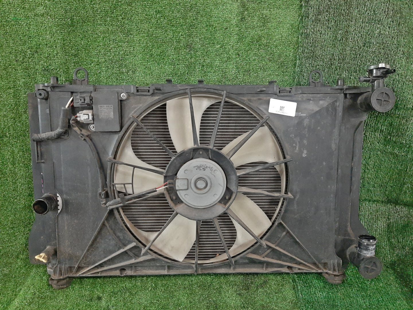 Радиатор основной TOYOTA AXIO, COROLLA FIELDER, COROLLA  AXIO, FIELDER NZE141, NZE144, ZRE142, ZRE144, ZRE144G, ZRE142G, NZE144G, NZE141G 1NZ-FE, 2ZR-FE, 2ZR-FAE 5354 1 ракурс