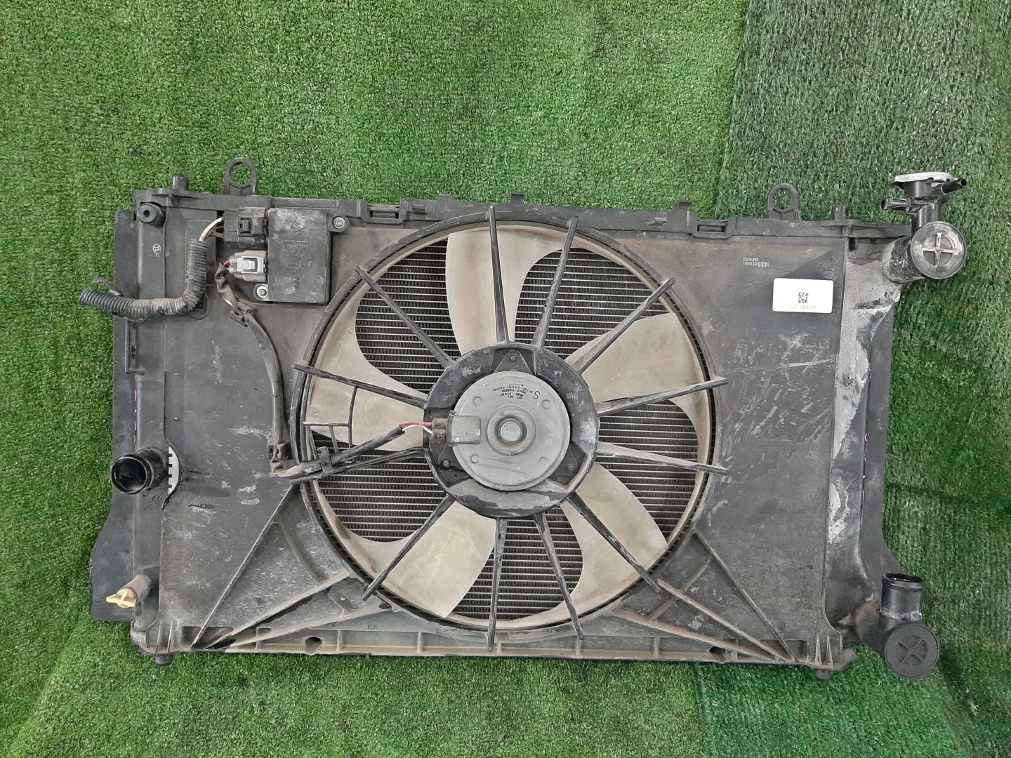 Радиатор основной TOYOTA AXIO, COROLLA FIELDER, COROLLA  AXIO, FIELDER NZE141, NZE144, ZRE142, ZRE144, ZRE144G, ZRE142G, NZE144G, NZE141G 1NZ-FE, 2ZR-FE, 2ZR-FAE 5379 1 ракурс