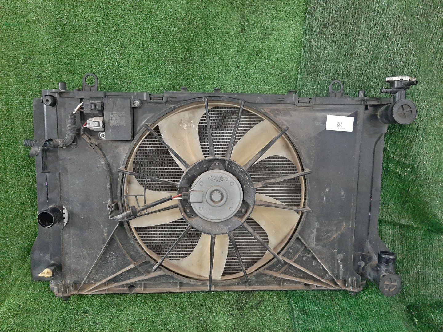 Радиатор основной TOYOTA AXIO, COROLLA FIELDER, COROLLA  AXIO, FIELDER NZE141, NZE144, ZRE142, ZRE144, ZRE144G, ZRE142G, NZE144G, NZE141G 1NZ-FE, 2ZR-FE, 2ZR-FAE 5398 1 ракурс