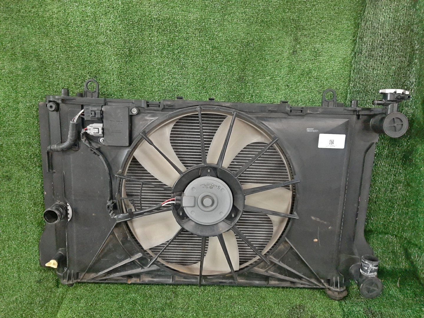 Радиатор основной TOYOTA AXIO, COROLLA FIELDER, COROLLA  AXIO, FIELDER NZE141, NZE144, ZRE142, ZRE144, ZRE144G, ZRE142G, NZE144G, NZE141G 1NZ-FE, 2ZR-FE, 2ZR-FAE 5417 1 ракурс