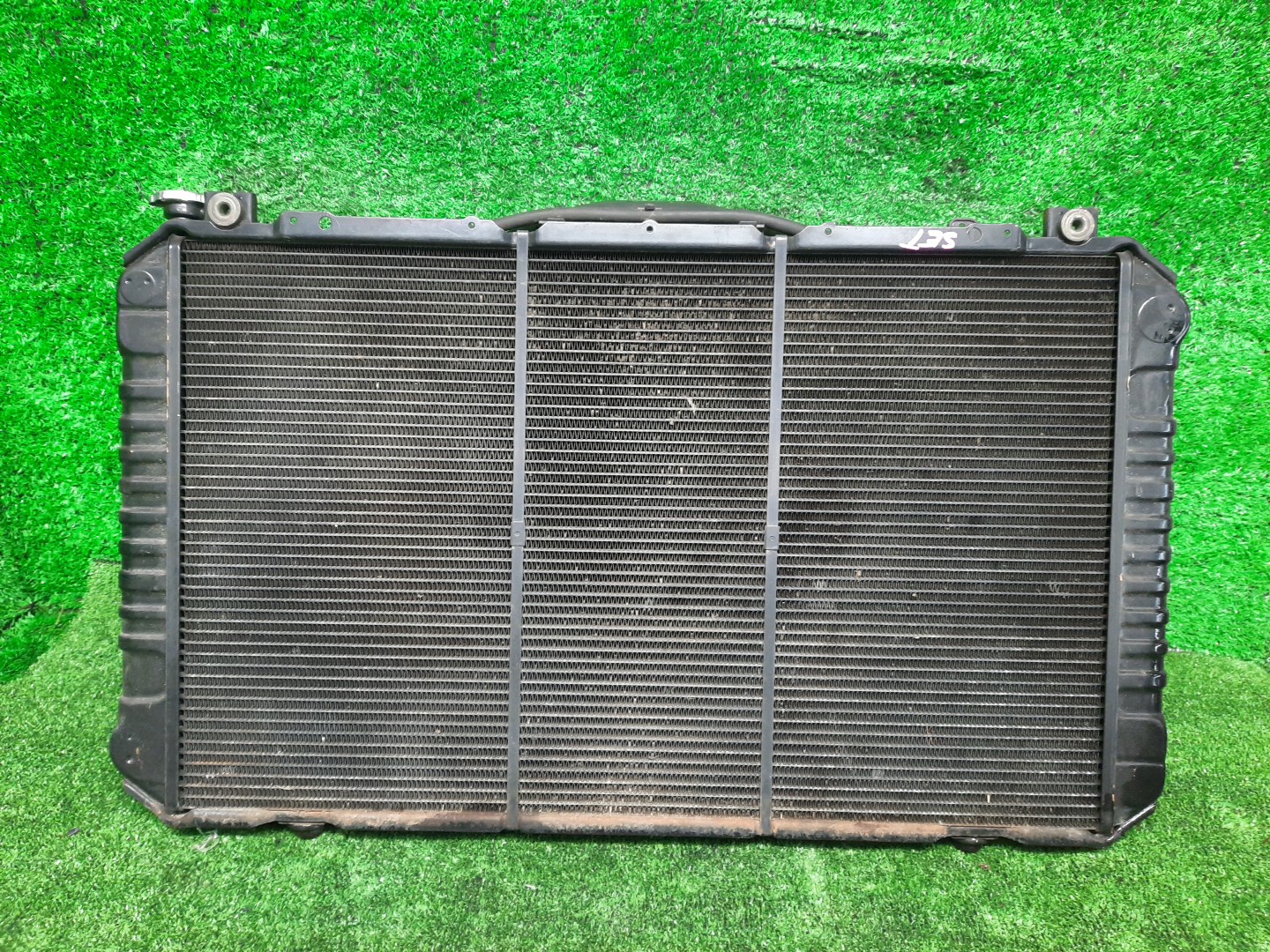 Радиатор основной NISSAN SAFARI Y60 TB42E 5488 2 ракурс