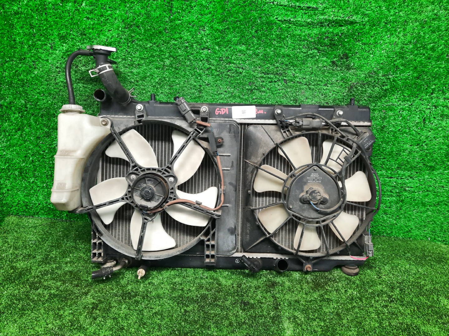 Радиатор основной HONDA FIT, JAZZ GD2, GD3, GD4, GD1 L13A 5733 1 ракурс