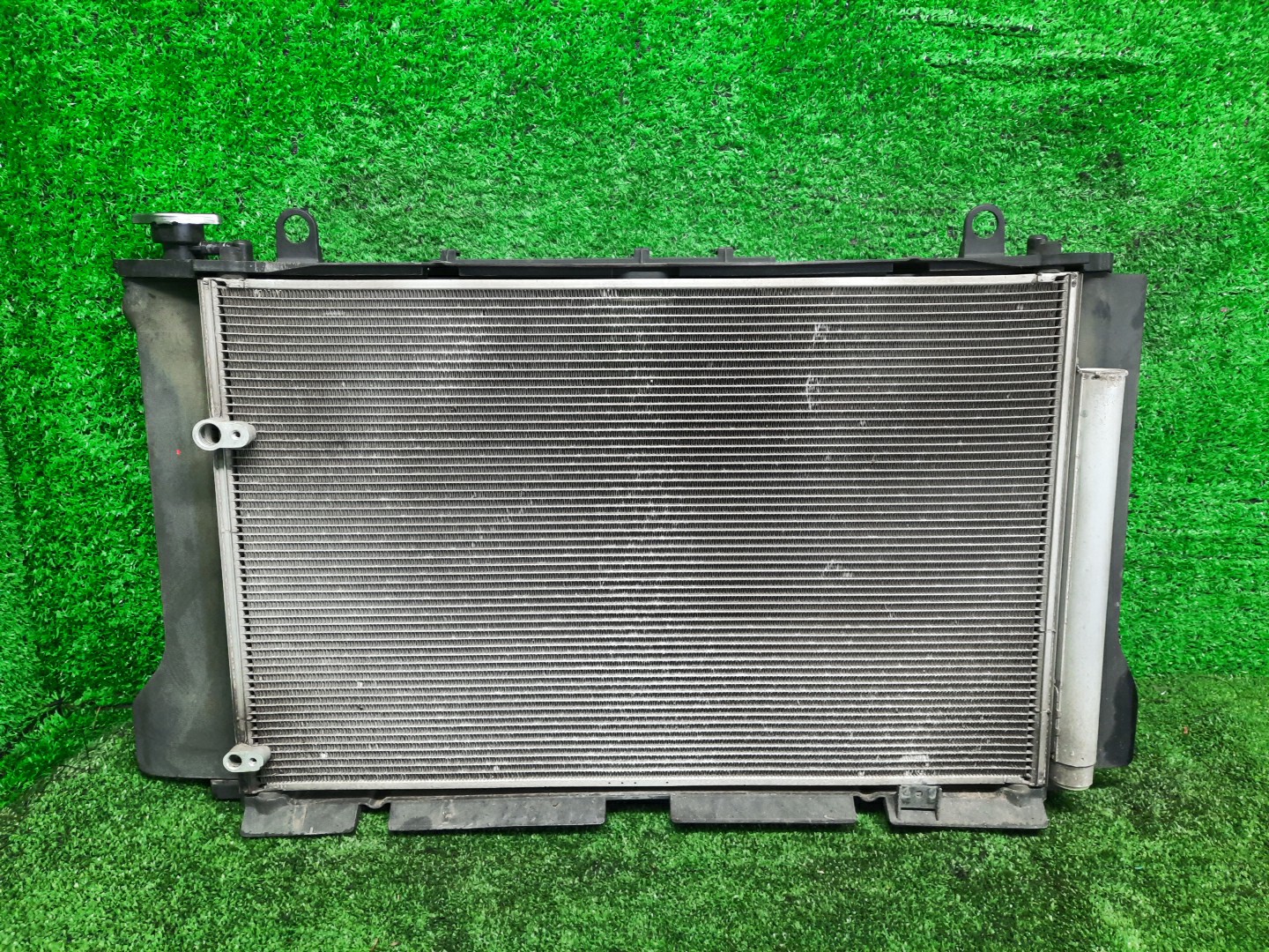 Радиатор основной TOYOTA AXIO, COROLLA FIELDER, COROLLA  AXIO, FIELDER NZE141, NZE144, ZRE142, ZRE144, ZRE144G, ZRE142G, NZE144G, NZE141G 1NZ-FE, 2ZR-FE, 2ZR-FAE 5760 2 ракурс