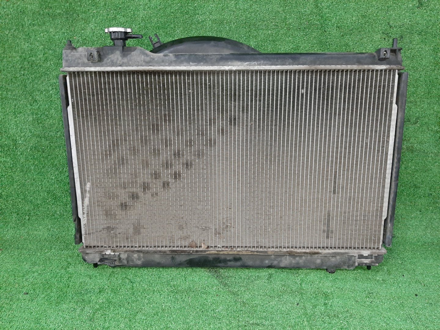 Радиатор основной NISSAN SKYLINE V35 VQ25DD 5783 2 ракурс