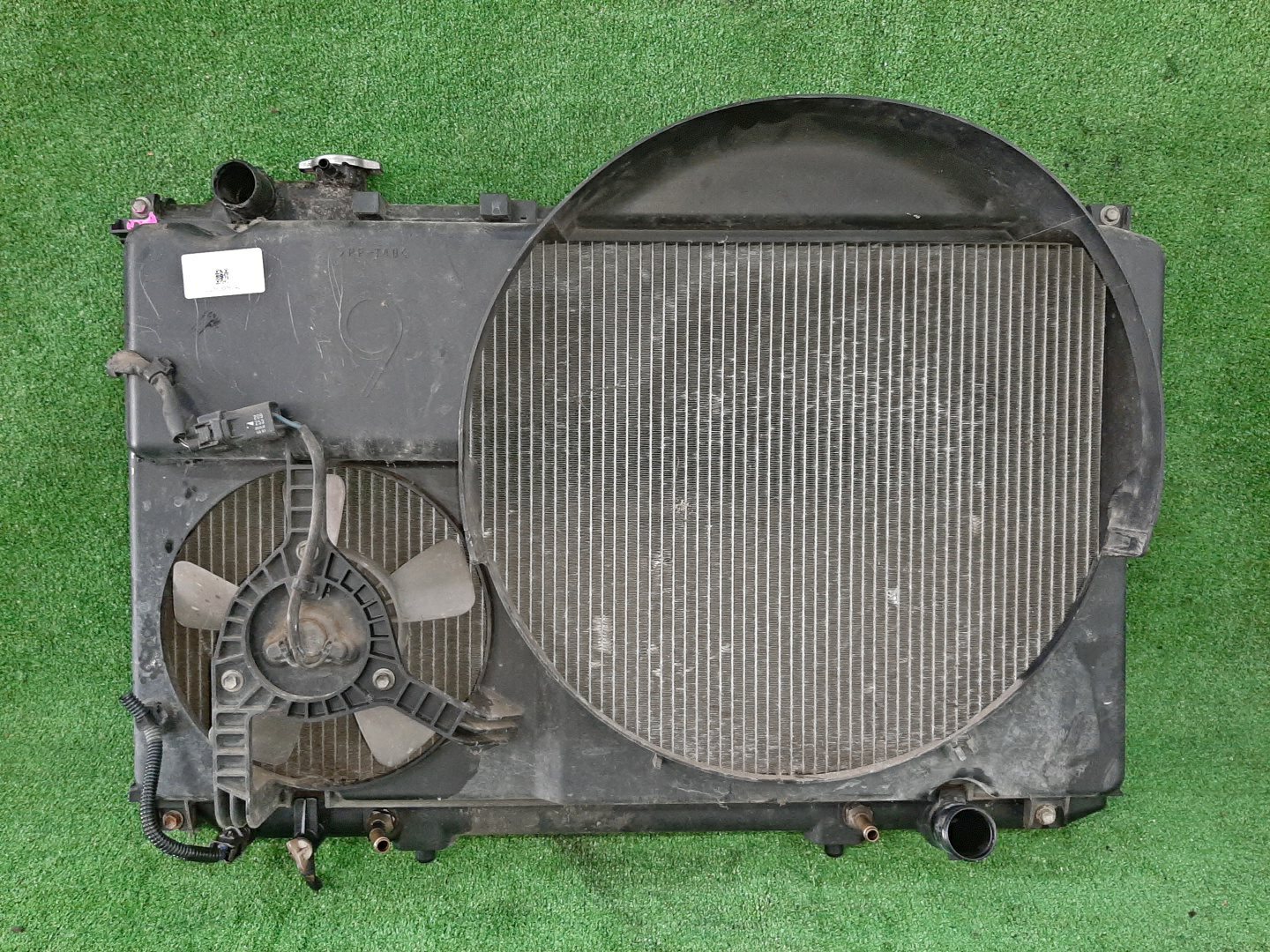 Радиатор основной TOYOTA CROWN JZS155 2JZ-GE 5792 1 ракурс