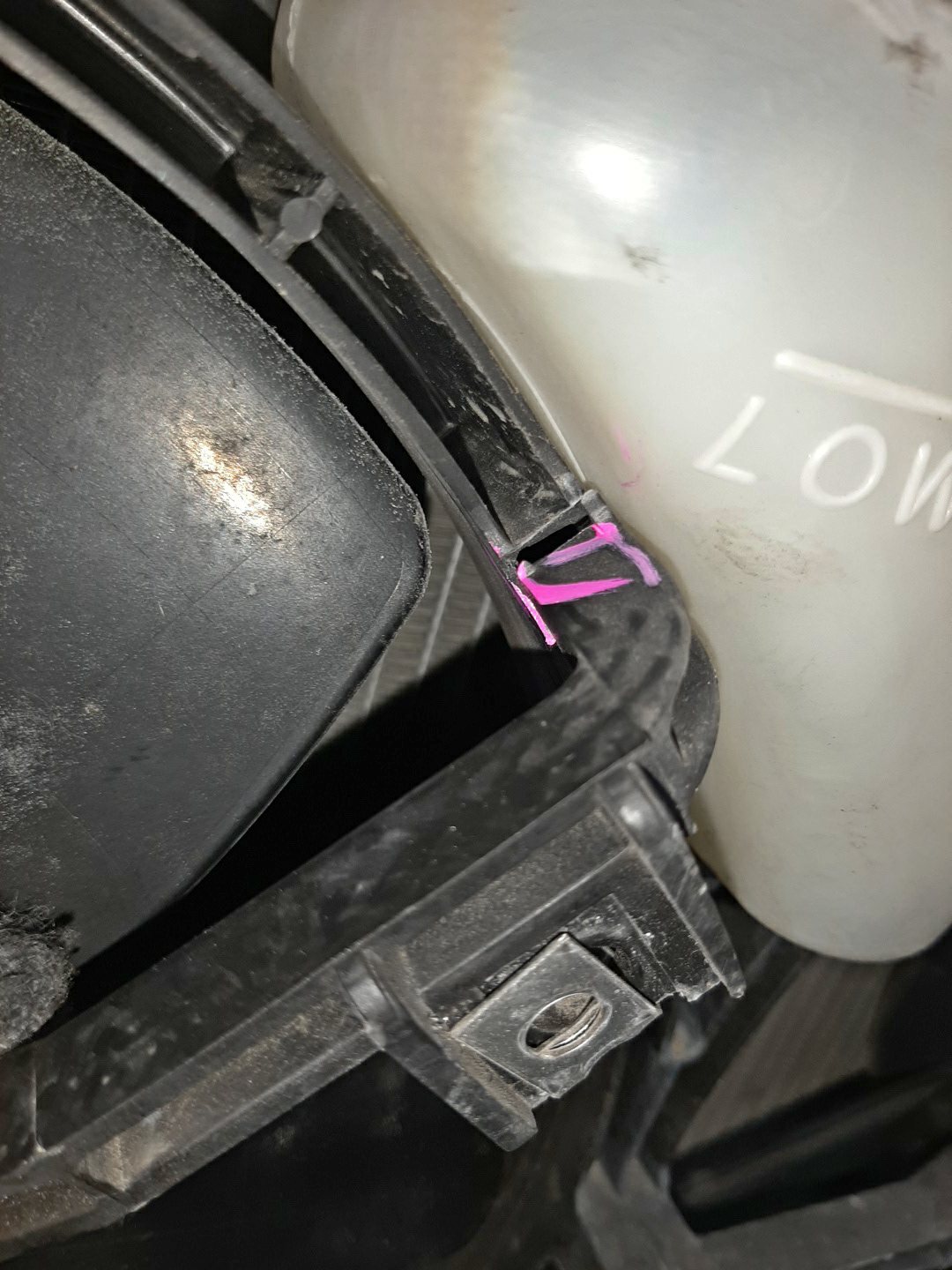 Радиатор основной MAZDA ATENZA, MAZDA 6 GG3S, GY3W, GG3P, GY, GG L3-VE 5794 2 ракурс Радиатор основной MAZDA ATENZA, MAZDA 6 GG3S, GY3W, GG3P, GY, GG L3-VE 5794 2 ракурс