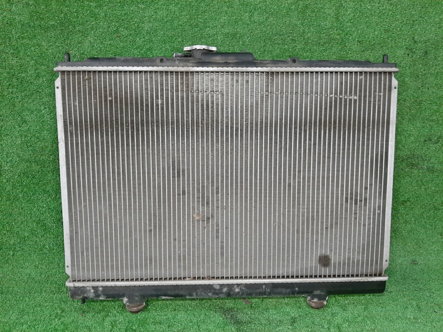 Радиатор основной MITSUBISHI PAJERO IO H76W, H66W, H67W, H77W 4G93 5798 2 ракурс