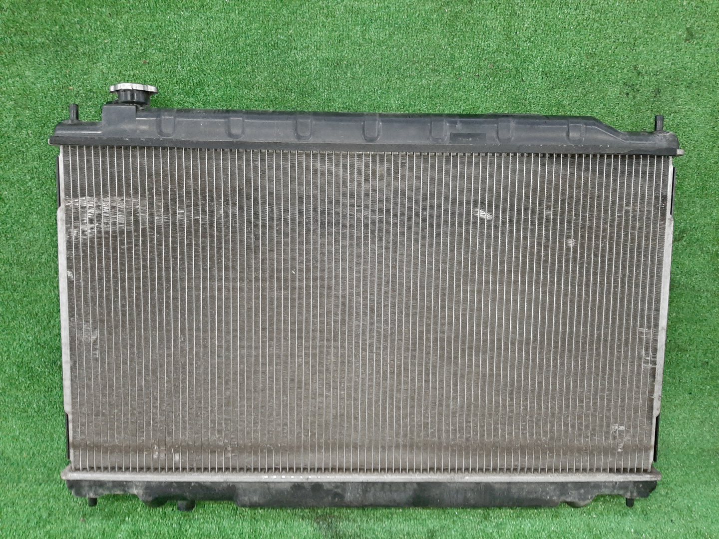 Радиатор основной NISSAN TEANA J31 VQ23DE 5811 2 ракурс