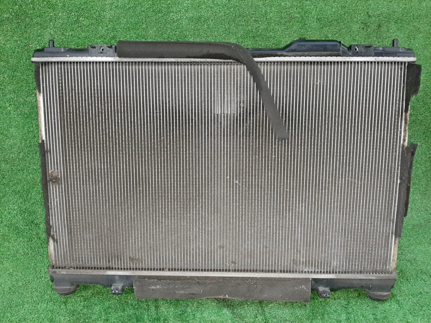 Радиатор основной TOYOTA CROWN GRS182, GRS180, GRS181, GRS183, GRS184 3GR-FSE 5851 3 ракурс
