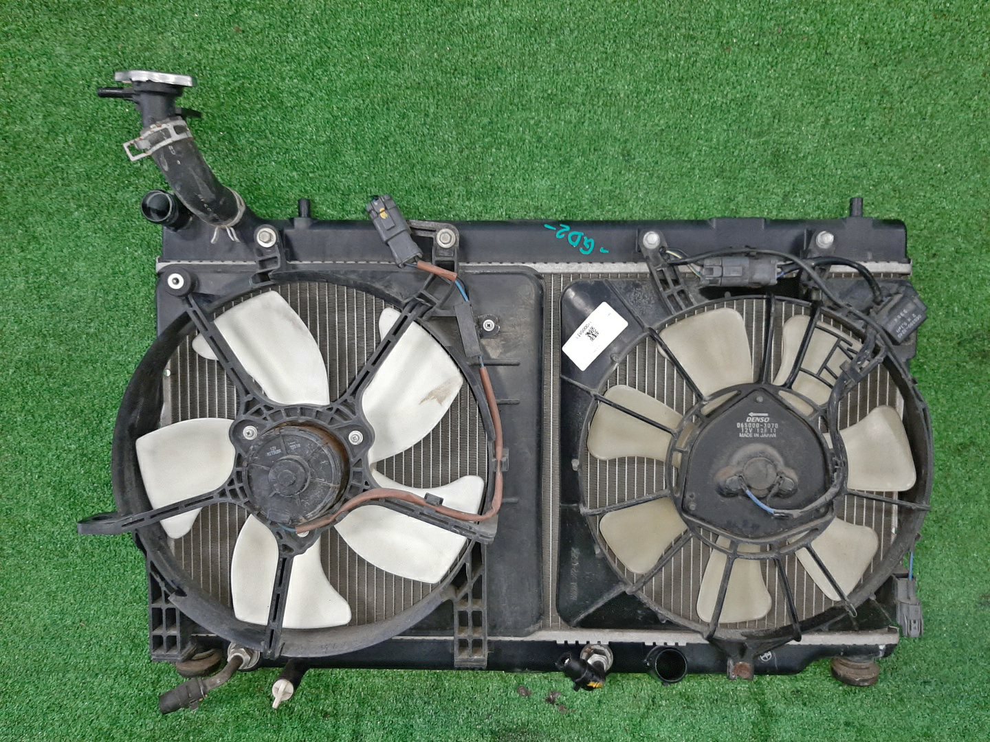Радиатор основной HONDA FIT, JAZZ GD2, GD3, GD4, GD1 L13A 5853 1 ракурс