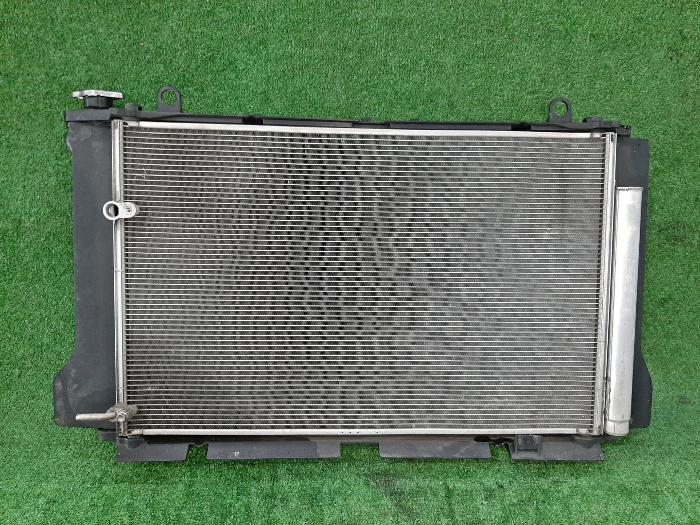 Радиатор основной TOYOTA AXIO, COROLLA FIELDER, COROLLA  AXIO, FIELDER NZE141, NZE144, ZRE142, ZRE144, ZRE144G, ZRE142G, NZE144G, NZE141G 1NZ-FE, 2ZR-FE, 2ZR-FAE 5864 2 ракурс