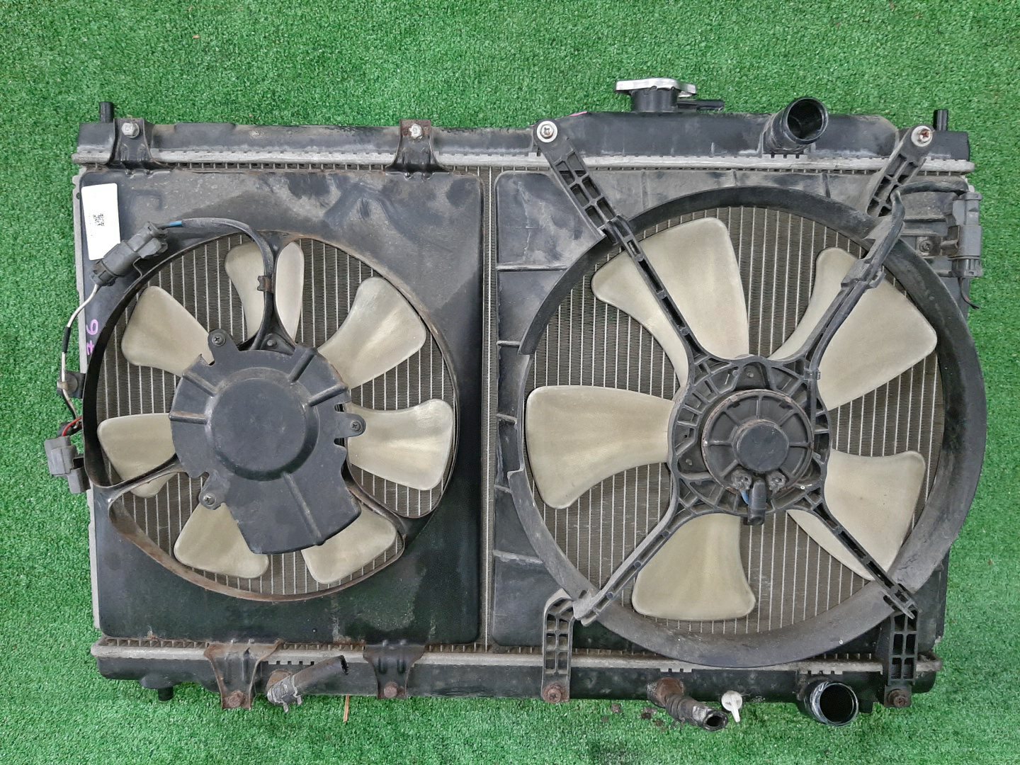 Радиатор основной HONDA STEPWGN RF1, RF2 B20B 5876 1 ракурс