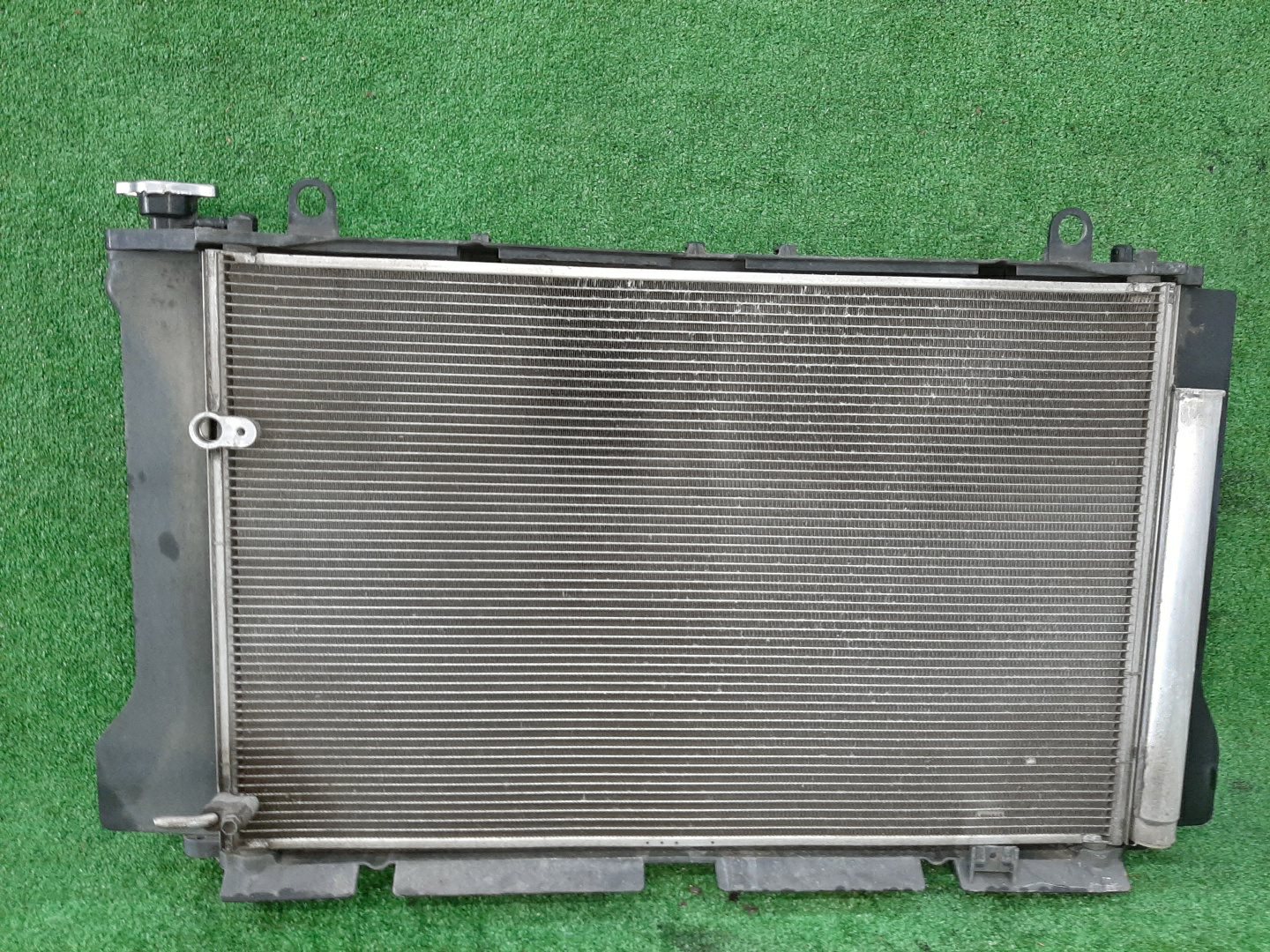 Радиатор основной TOYOTA AXIO, COROLLA FIELDER, COROLLA  AXIO, FIELDER NZE141, NZE144, ZRE142, ZRE144, ZRE144G, ZRE142G, NZE144G, NZE141G 1NZ-FE, 2ZR-FE, 2ZR-FAE 5890 2 ракурс