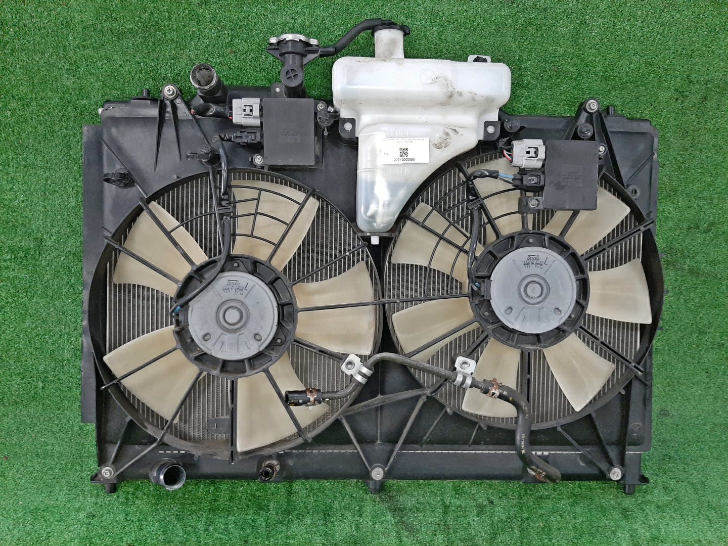 Радиатор основной MAZDA CX-7 ER3P L3-VDT 5898 1 ракурс