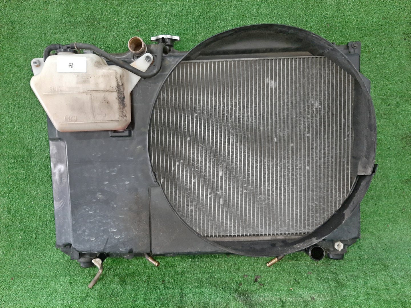 Радиатор основной TOYOTA CROWN JZS151 1JZ-GE 5905 1 ракурс