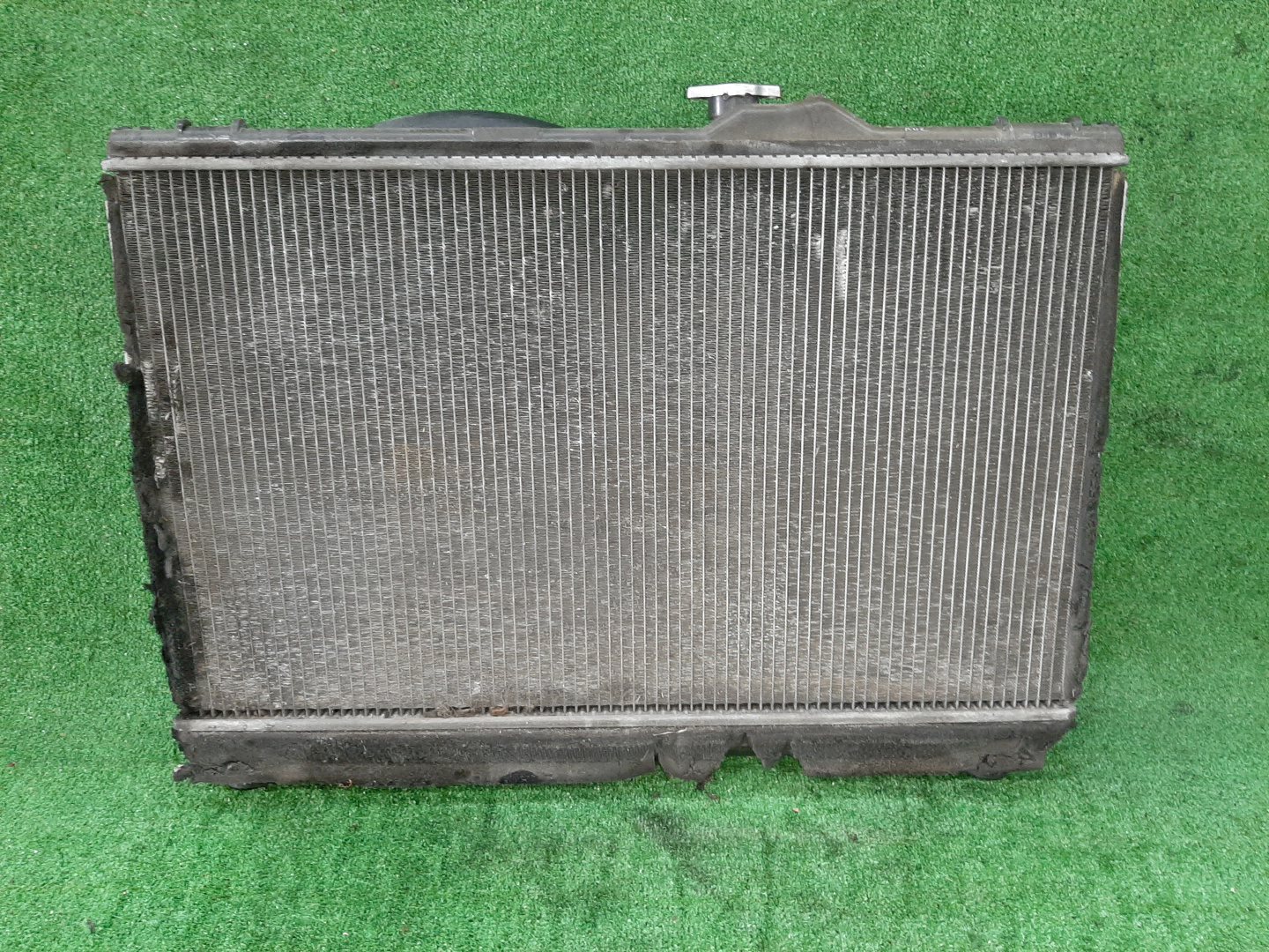 Радиатор основной TOYOTA CROWN JZS151 1JZ-GE 5905 2 ракурс