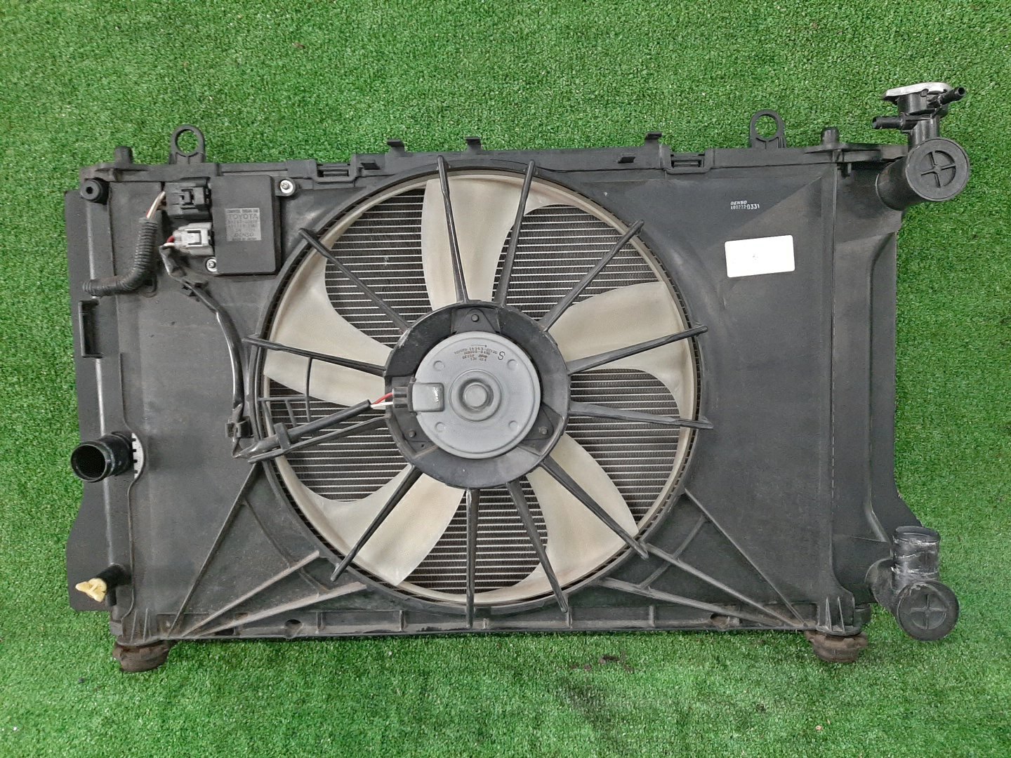 Радиатор основной TOYOTA AXIO, COROLLA FIELDER, COROLLA AXIO, FIELDER NZE141, NZE144, ZRE142, ZRE144, ZRE144G, ZRE142G, NZE144G, NZE141G 1NZ-FE, 2ZR-FE, 2ZR-FAE 5927 1 ракурс Радиатор основной TOYOTA AXIO, COROLLA FIELDER, COROLLA AXIO, FIELDER NZE141, NZE144, ZRE142, ZRE144, ZRE144G, ZRE142G, NZE144G, NZE141G 1NZ-FE, 2ZR-FE, 2ZR-FAE 5927 1 ракурс