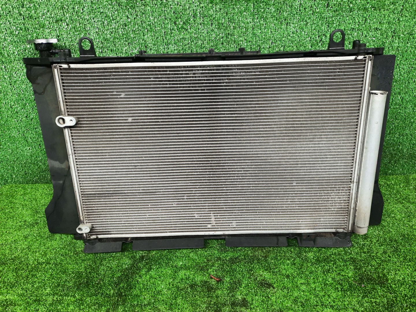 Радиатор основной TOYOTA AXIO, COROLLA FIELDER, COROLLA  AXIO, FIELDER NZE141, NZE144, ZRE142, ZRE144, ZRE144G, ZRE142G, NZE144G, NZE141G 1NZ-FE, 2ZR-FE, 2ZR-FAE 5949 2 ракурс