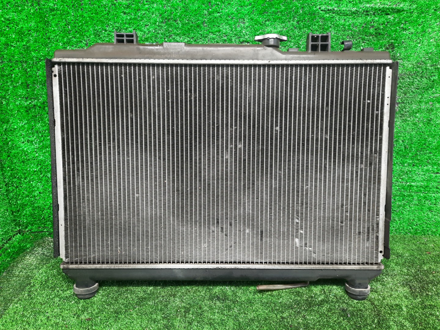 Радиатор основной TOYOTA TOWN ACE NOAH, LITE ACE NOAH, NOAH SR40G, SR50G 3S-FE 6017 2 ракурс