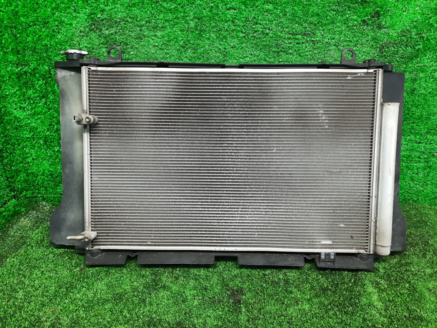 Радиатор основной TOYOTA AXIO, COROLLA FIELDER, COROLLA  AXIO, FIELDER NZE141, NZE144, ZRE142, ZRE144, ZRE144G, ZRE142G, NZE144G, NZE141G 1NZ-FE, 2ZR-FE, 2ZR-FAE 6018 2 ракурс