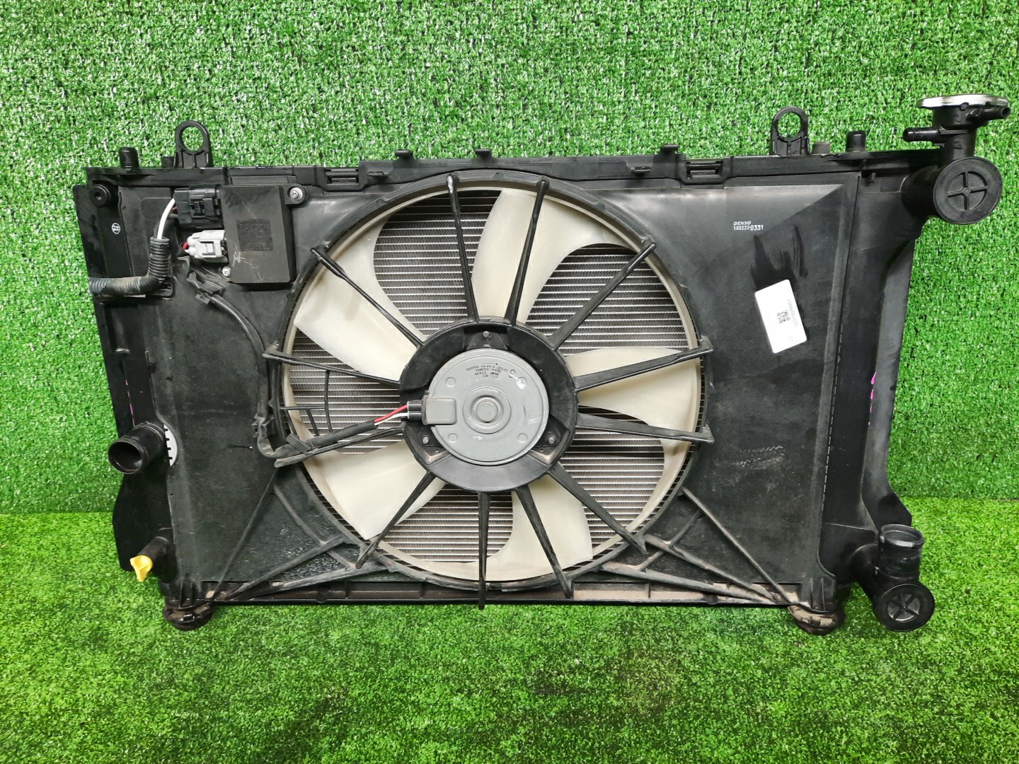 Радиатор основной TOYOTA AXIO, COROLLA FIELDER, COROLLA AXIO, FIELDER NZE141, NZE144, ZRE142, ZRE144, ZRE144G, ZRE142G, NZE144G, NZE141G 1NZ-FE, 2ZR-FE, 2ZR-FAE 6053 1 ракурс Радиатор основной TOYOTA AXIO, COROLLA FIELDER, COROLLA AXIO, FIELDER NZE141, NZE144, ZRE142, ZRE144, ZRE144G, ZRE142G, NZE144G, NZE141G 1NZ-FE, 2ZR-FE, 2ZR-FAE 6053 1 ракурс
