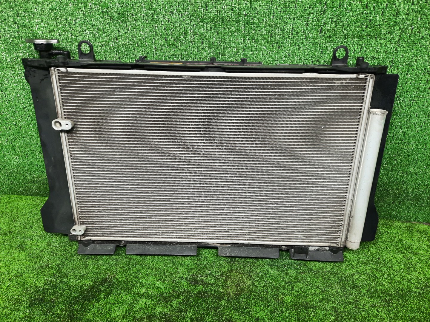 Радиатор основной TOYOTA AXIO, COROLLA FIELDER, COROLLA  AXIO, FIELDER NZE141, NZE144, ZRE142, ZRE144, ZRE144G, ZRE142G, NZE144G, NZE141G 1NZ-FE, 2ZR-FE, 2ZR-FAE 6054 2 ракурс