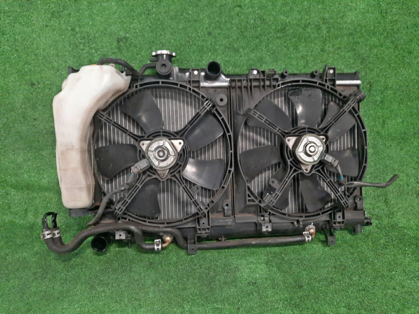 Радиатор основной SUBARU IMPREZA GDD, GG2, GGD, GG3, GGC, GD3, GD2, GDC EL154, EL15, EJ15E, EJ152 6084 2 ракурс