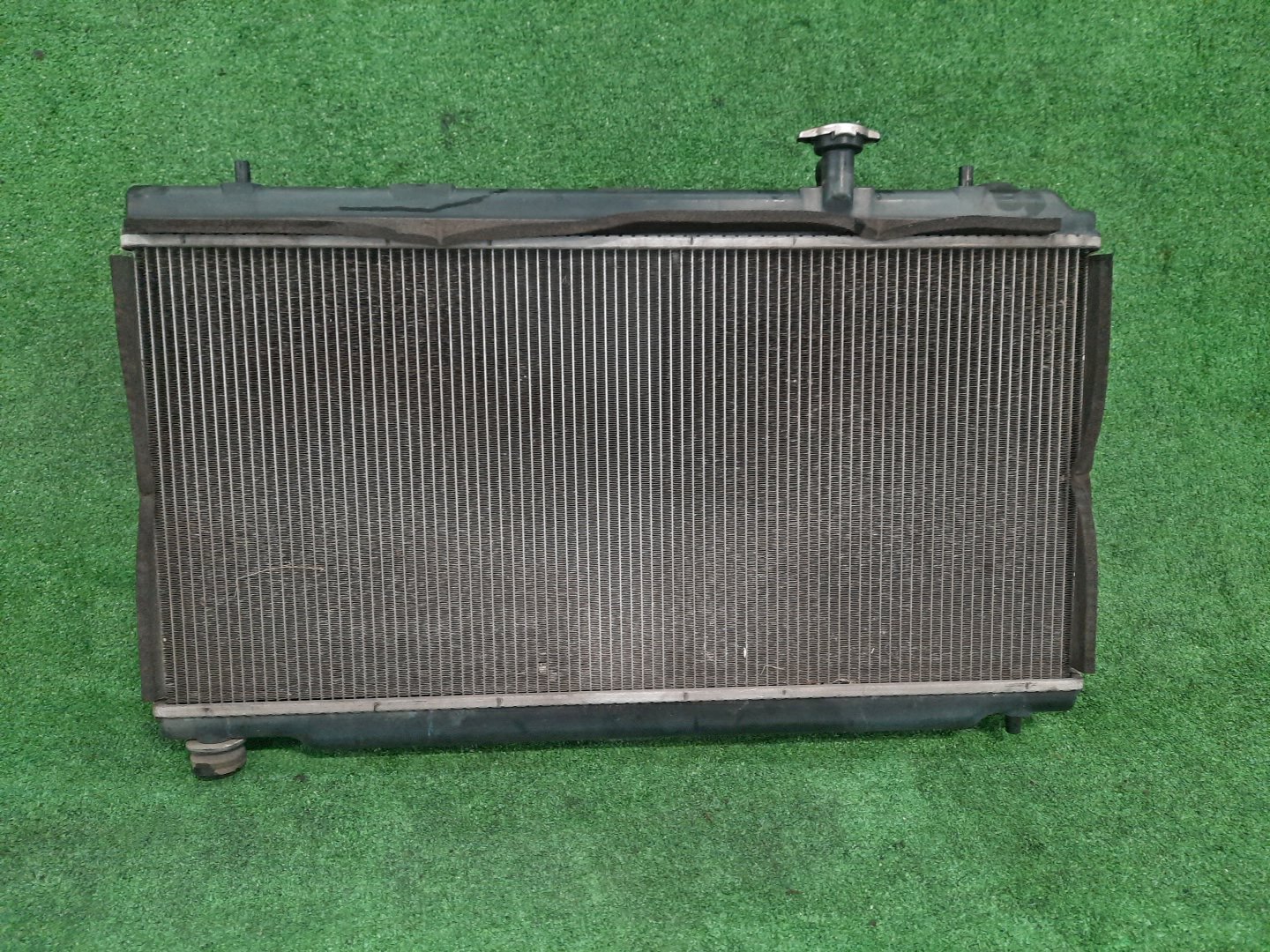 Радиатор основной HONDA AIRWAVE GJ1, GJ2 L15A 6094 1 ракурс