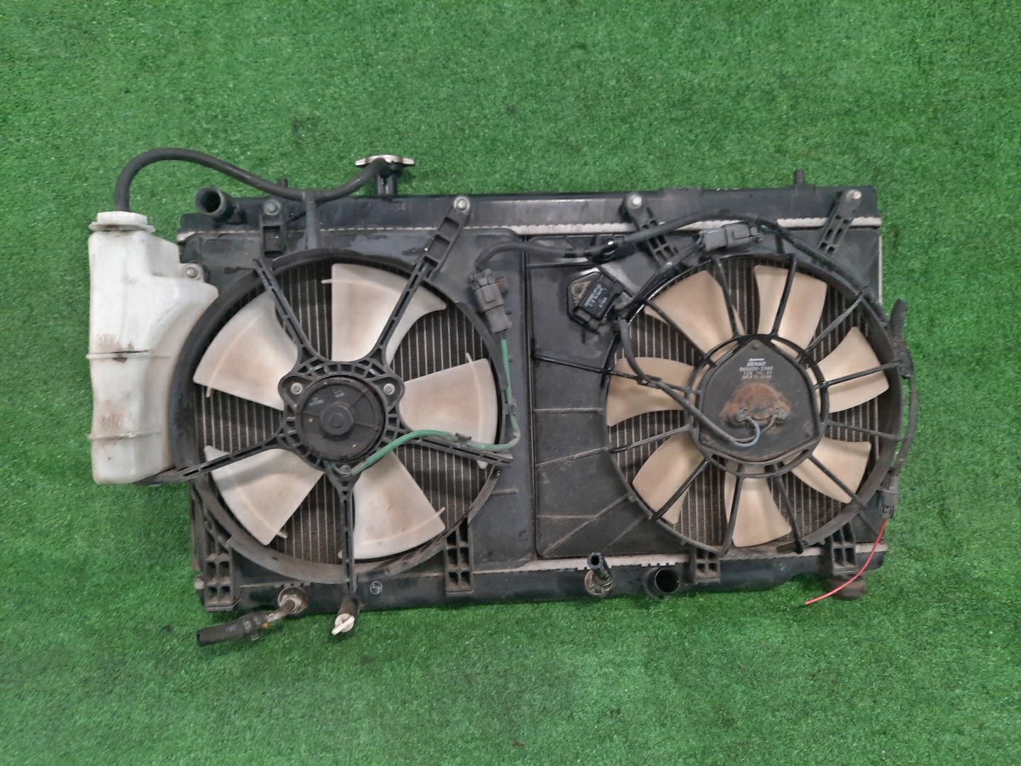 Радиатор основной HONDA AIRWAVE GJ1, GJ2 L15A 6094 2 ракурс