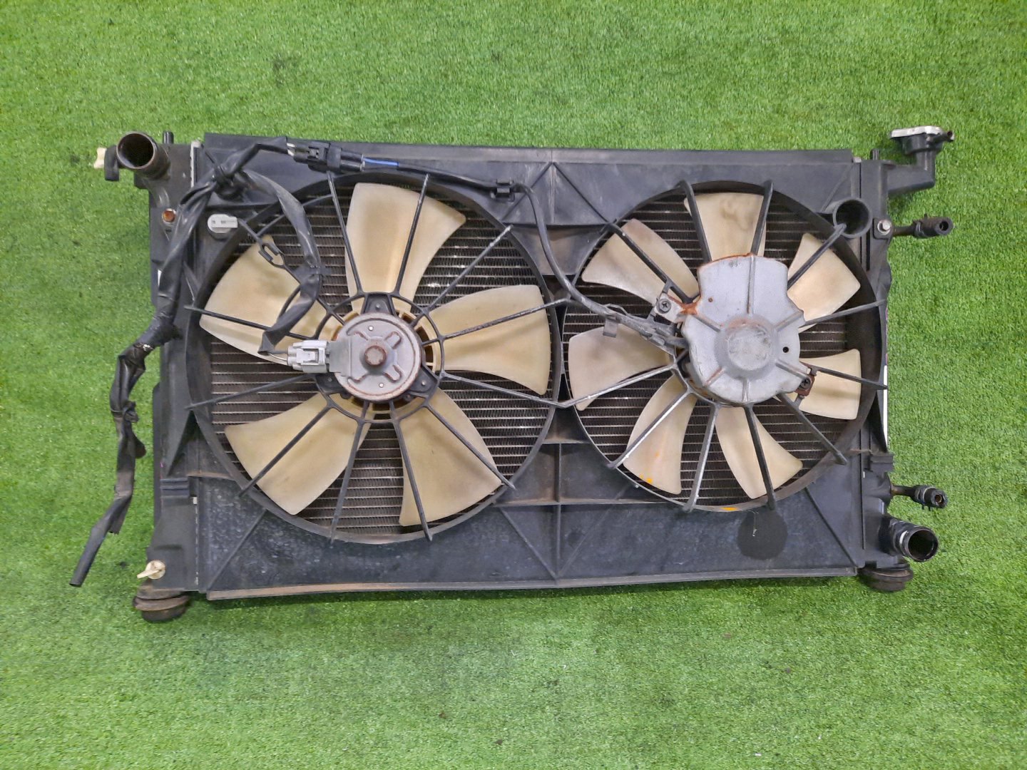 Радиатор основной TOYOTA VISTA ARDEO SV50G 3S-FSE 6108 2 ракурс