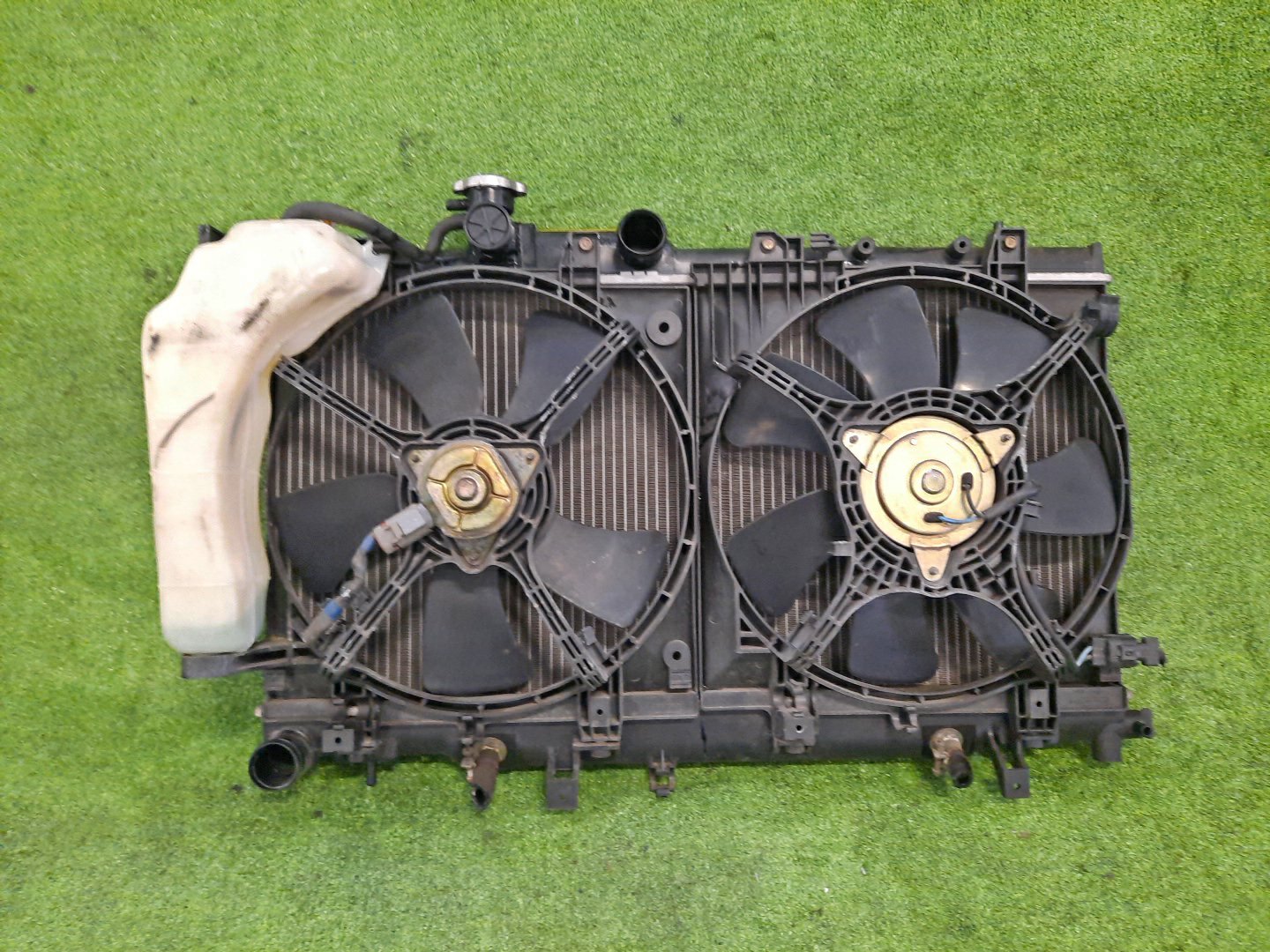 Радиатор основной SUBARU IMPREZA GDD, GG2, GGD, GG3, GGC, GD3, GD2, GDC EL154, EL15, EJ15E, EJ152 6111 2 ракурс