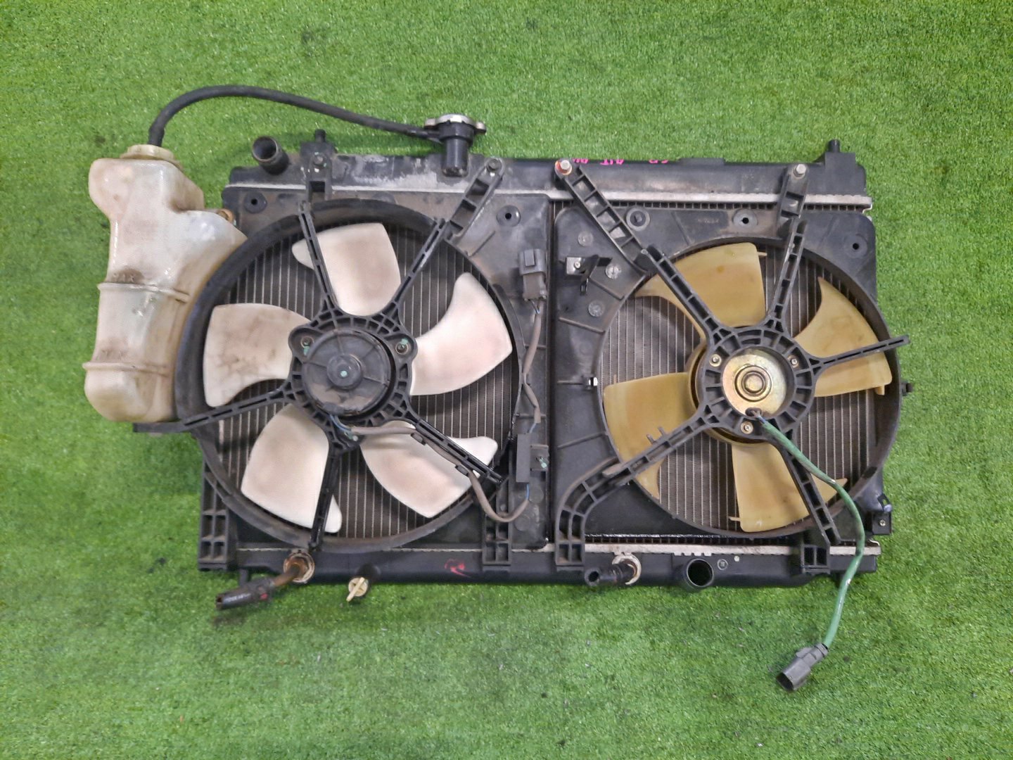 Радиатор основной HONDA FIT, JAZZ GD2, GD3, GD4, GD1 L15A 6148 2 ракурс