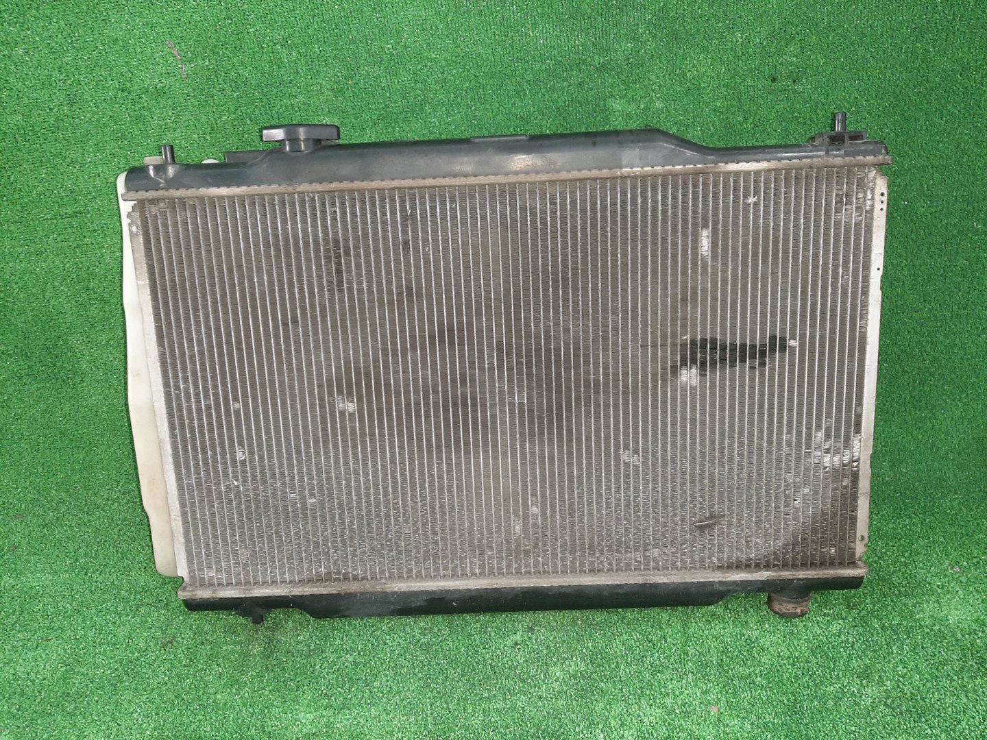 Радиатор основной HONDA STREAM RN4 K20A 6222 2 ракурс